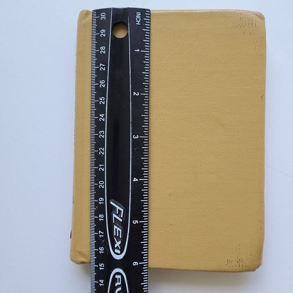 5/$12 Vintage Book Collector's Pocket Book of Glass Ex-library 1966 1st Amer Ed - Picture 4 of 12